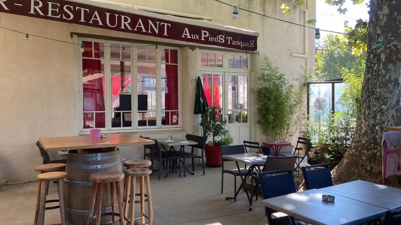Aux Pieds Tanques Hotel Barbentane Exterior foto